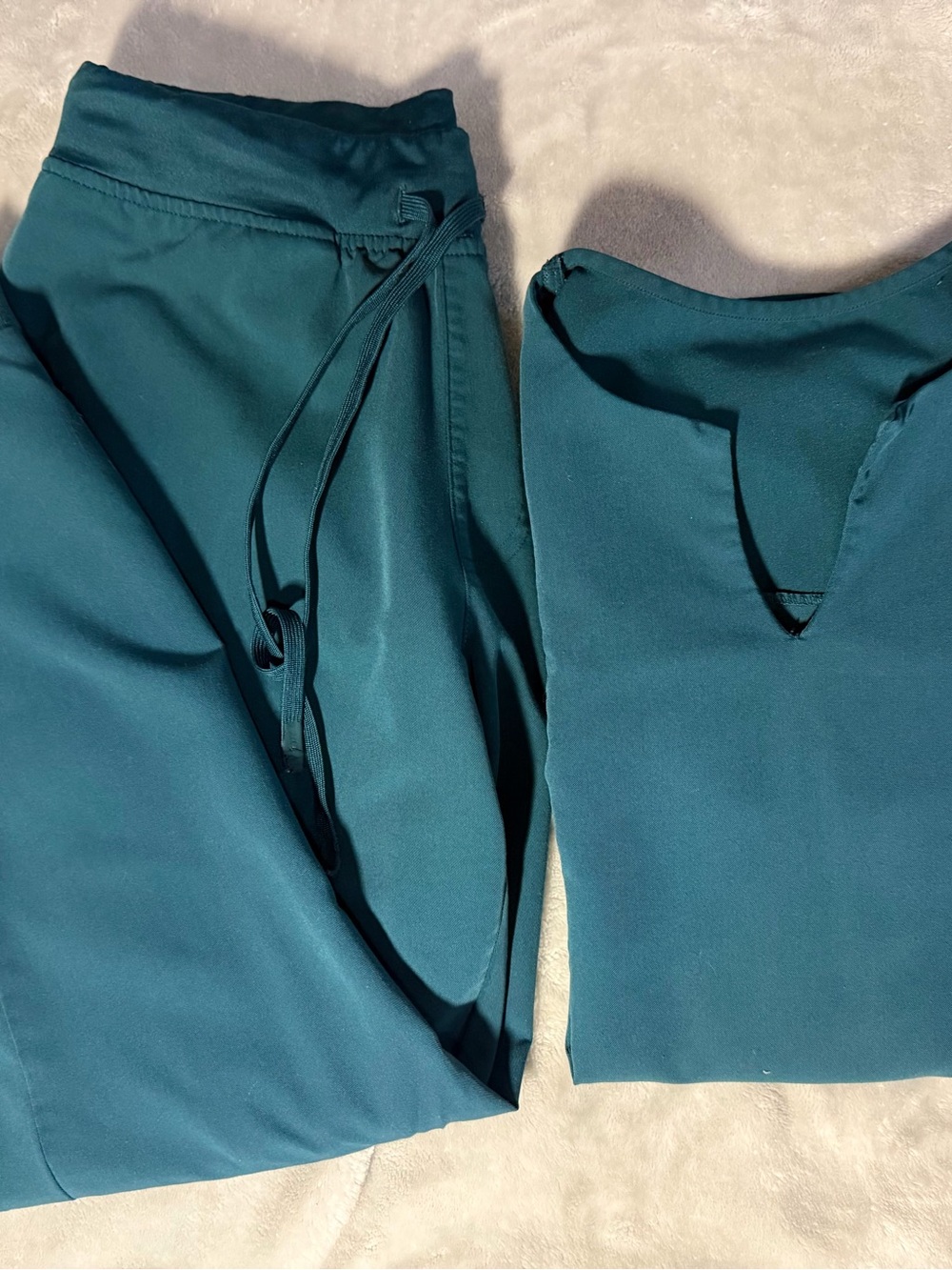 Medium top, medium petite pants. Mandala scrub set.